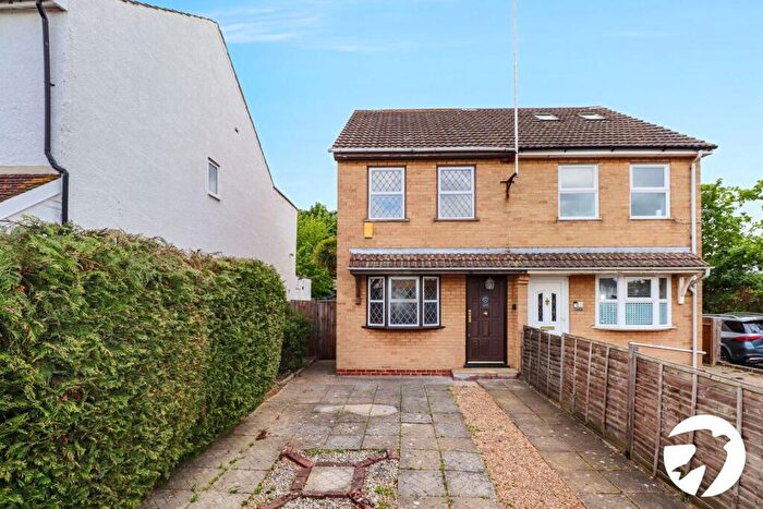 2 Bedroom Semi Detached House For Sale In Norman Road, Belvedere, DA17