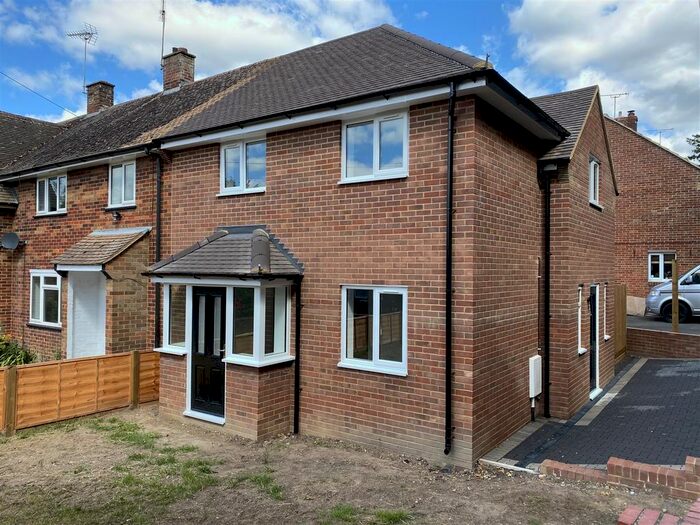 2 Bedroom Property For Sale In Common Way, Hothfield, Ashford, TN26