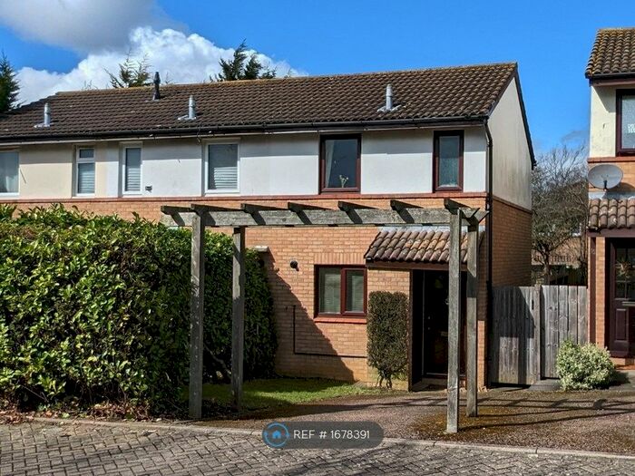 2 Bedroom Semi-Detached House To Rent In Hadley Place, Milton Keynes, MK13