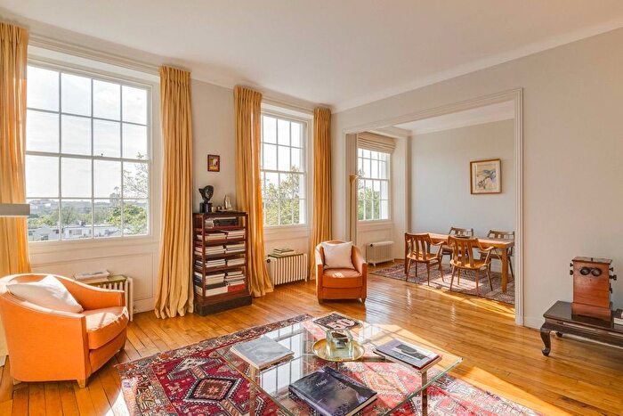 1 Bedroom Flat For Sale In Ladbroke Grove, W11