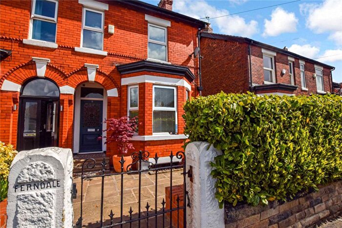 3 Bedroom Semi-detached House To Rent In Talbot Road, Sale, M33