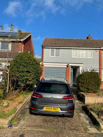 4 Bedroom Semi-Detached House To Rent In Somervell Drive, Fareham PO16