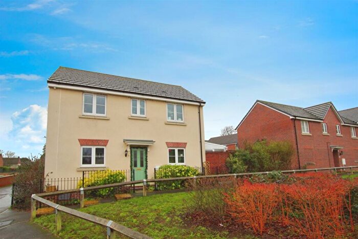 3 Bedroom Detached House For Sale In Rylands Way, Royal Wootton Bassett, Swindon, SN4