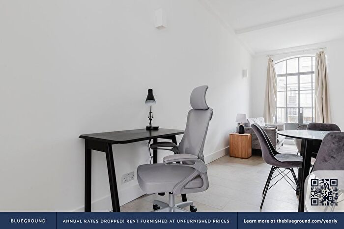 2 Bedroom Flat To Rent In Clerkenwell, London, EC1V