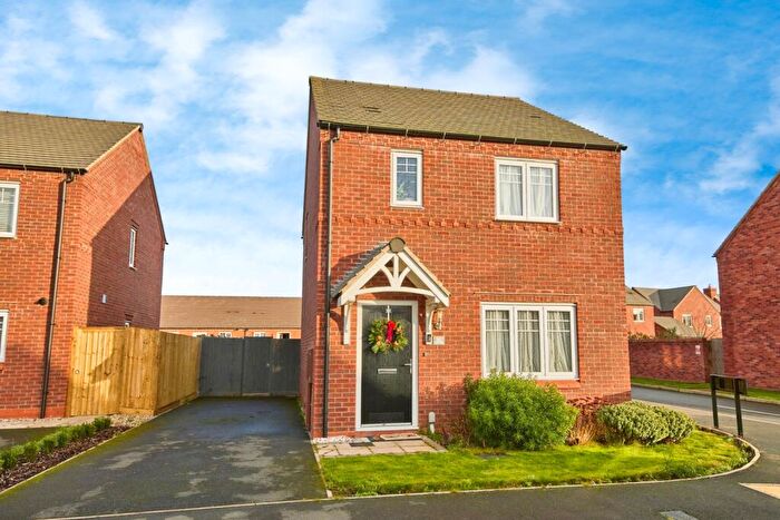 3 Bedroom Detached House For Sale In Tithebarn Drive, Overseal, Swadlincote, Derbyshire, DE12