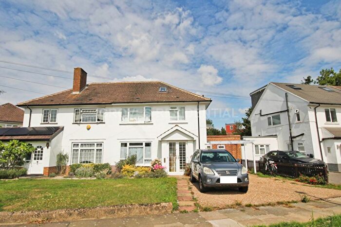 3 Bedroom Semi-Detached House To Rent In Barton Green, New Malden, KT3