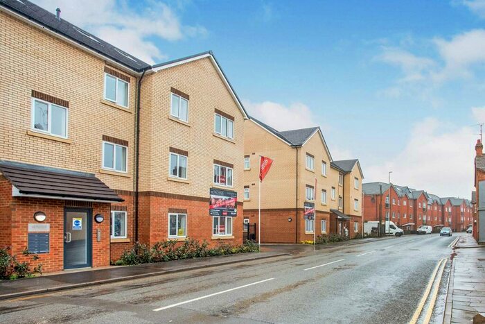 2 Bedroom Flat To Rent In St. Andrews Road, Northampton, NN2