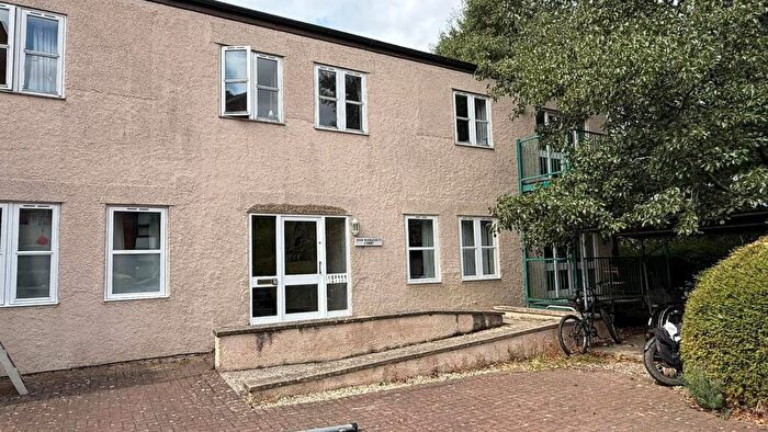 2 Bedroom Flat To Rent In Jean Marguerite Court Oxford, OX1