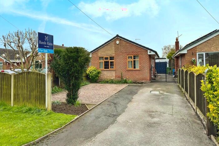 3 Bedroom Bungalow For Sale In West End, Pollington, Goole, East Riding Of Yorkshi, DN14