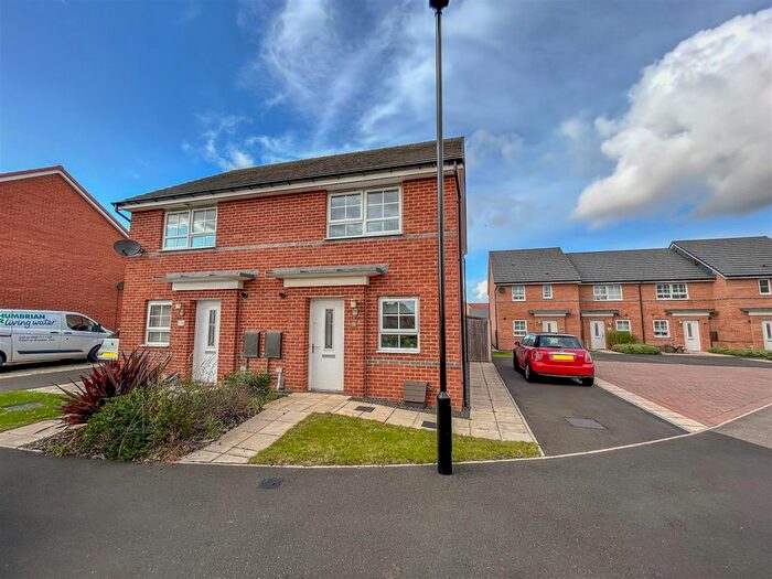 2 Bedroom Semi-Detached House To Rent In Cheltenham Close, North Gosforth, NE13