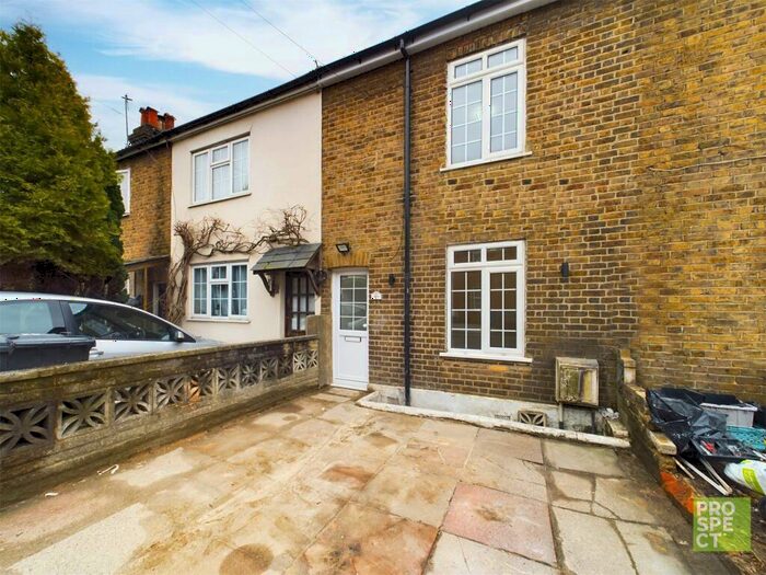 3 Bedroom Terraced House To Rent In Cordwallis Road, Maidenhead, Berkshire, SL6