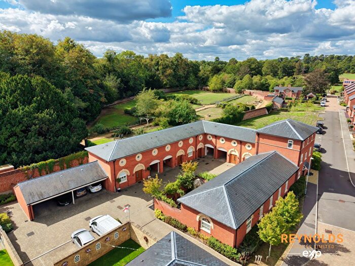 3 Bedroom Mews For Sale In Leybourne Chase, West Malling, Kent, ME19
