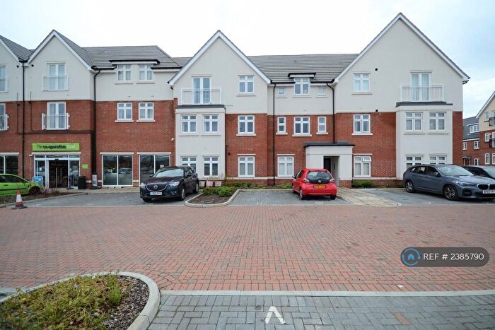 2 Bedroom Flat To Rent In Louden Square, Earley, Reading, RG6