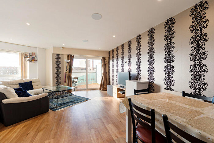 2 Bedroom Flat For Sale In Chapman House, Aerodrome Road, Colindale, London, NW9