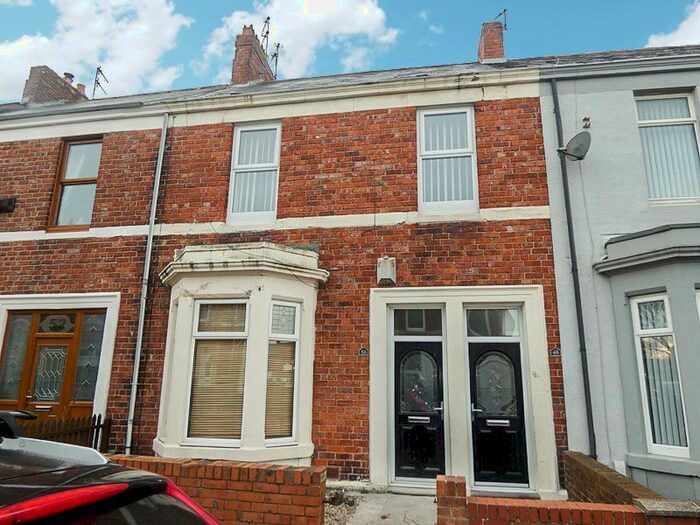 2 Bedroom Flat To Rent In Pine Street, Jarrow NE32