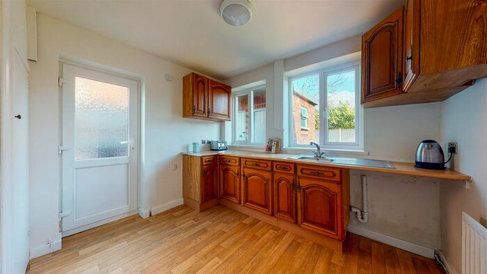 3 Bedroom Semi-Detached House To Rent In Manor Road, Barlborough, Chesterfield, S43