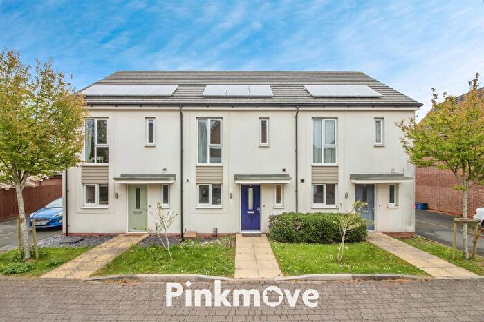 3 Bedroom Terraced House For Sale In Baldwin Drive, Newport, NP19