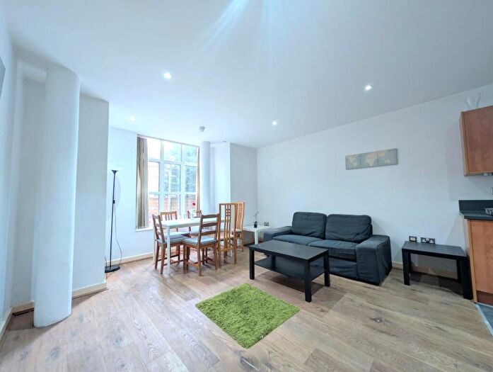 2 Bedroom Apartment To Rent In Sherborne Street, Birmingham, B16