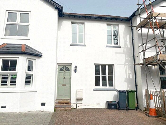 3 Bedroom Terraced House To Rent In Glovers Road, Reigate, Surrey, RH2