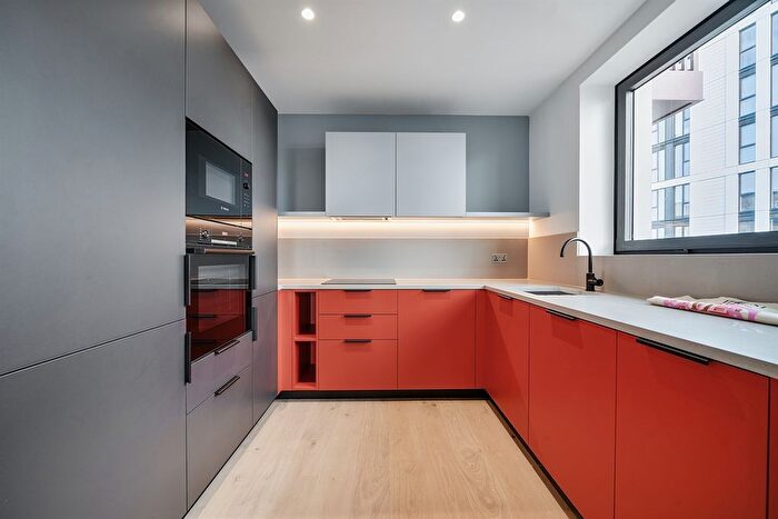 Studio To Rent In Peninsula Gardens, Chandlers Avenue, Lower Riverside, Greenwich Peninsula, SE10