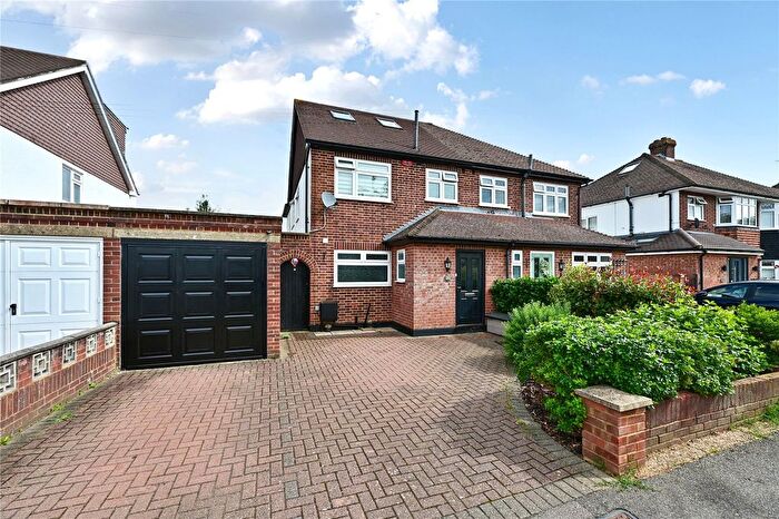 5 Bedroom Semi Detached House For Sale In Staines, Surrey, TW18