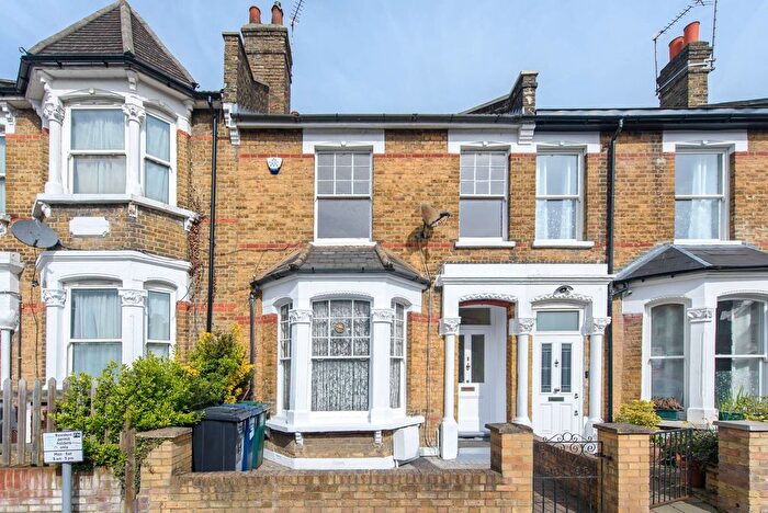 2 Bedroom Terraced House For Sale In Percy Road, North Finchley, London, N12