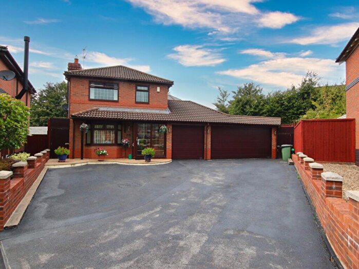 4 Bedroom Detached House For Sale In Tan Yr Allt, Cross Inn, Llantrisant, CF72