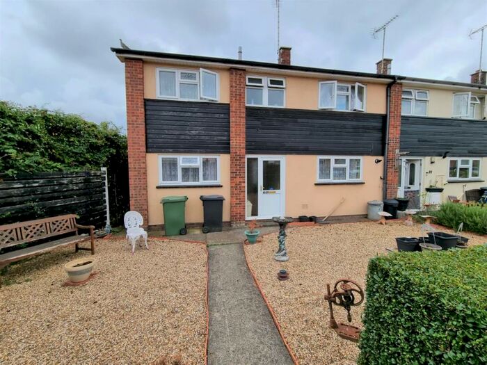 4 Bedroom End Of Terrace House For Sale In Glebe Road. Kelvedon, CO5