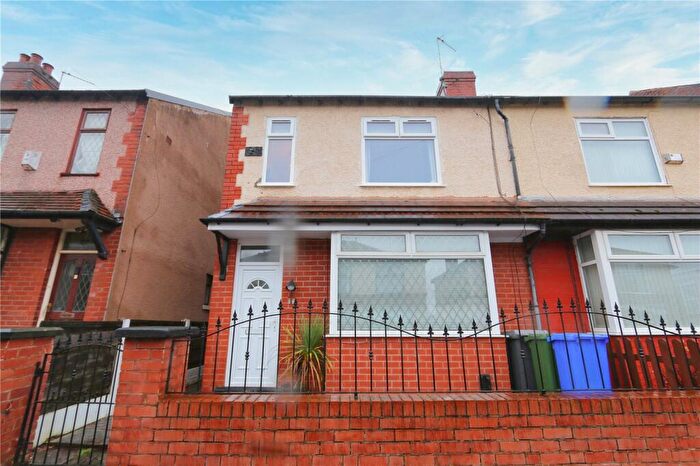 3 Bedroom Semi Detached House For Sale In Holly Street, Droylsden, Manchester, Greater Manchester, M43