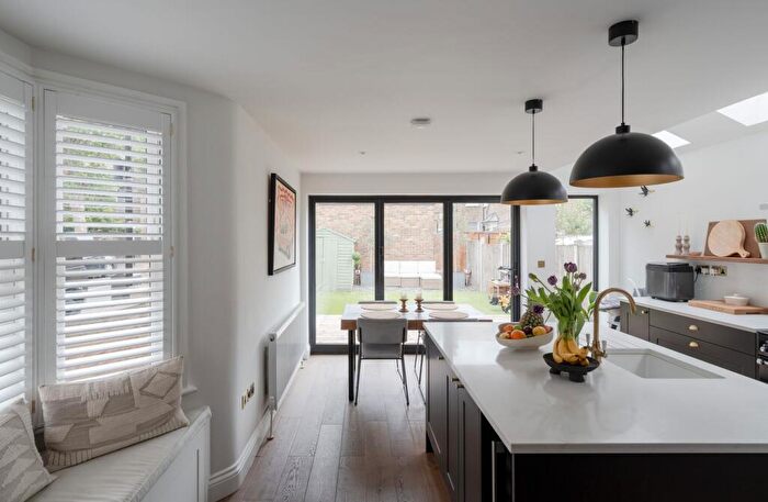 3 Bedroom End Of Terrace House For Sale In Malvern Road, Leytonstone, London, E11