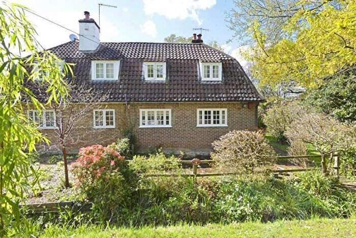 3 Bedroom Semi-Detached House For Sale In Wonersh Common, GU5