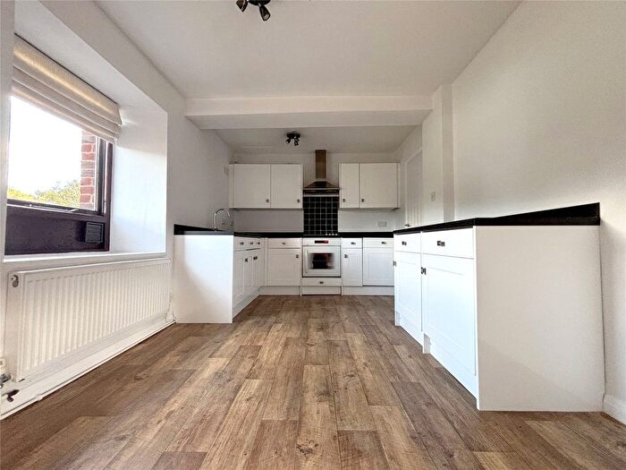 3 Bedroom Terraced House To Rent In Exeter, Devon, EX2