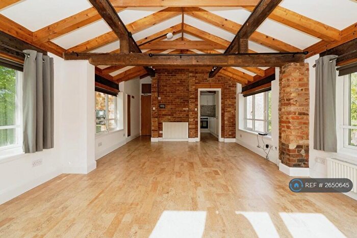 Studio To Rent In Smithbrook Kilns, Cranleigh, GU6