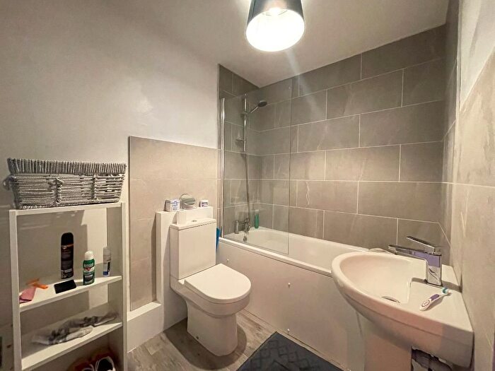 1 Bedroom Flat To Rent In Cromwell Road, Hove, BN3