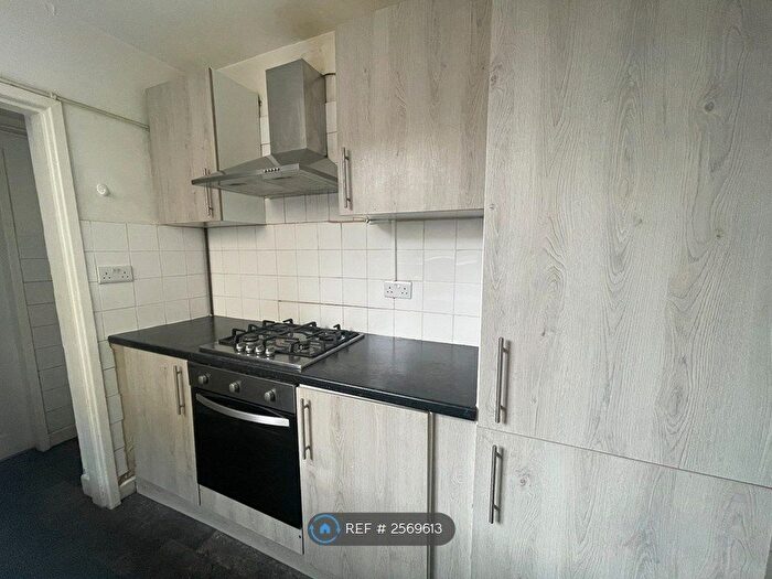 3 Bedroom Terraced House To Rent In Henry Street, Nuneaton, CV11