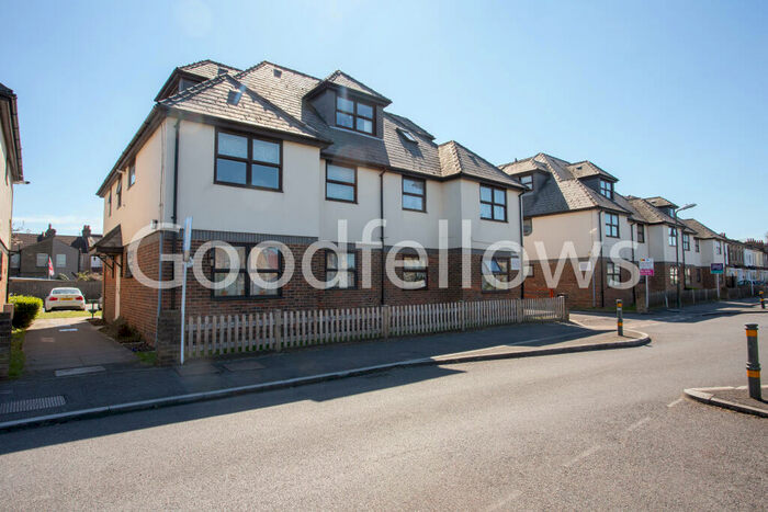 1 Bedroom Apartment To Rent In Maytree Court, Grove Road, Mitcham, Surrey, CR4
