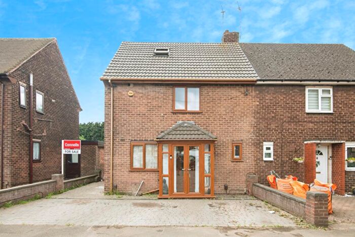 3 Bedroom Semi-Detached House For Sale In Isaac Walton Place, West Bromwich, B70