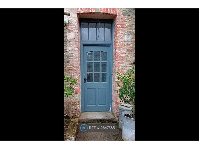 1 Bedroom Flat To Rent In Karrow Garth, Liskeard, PL14