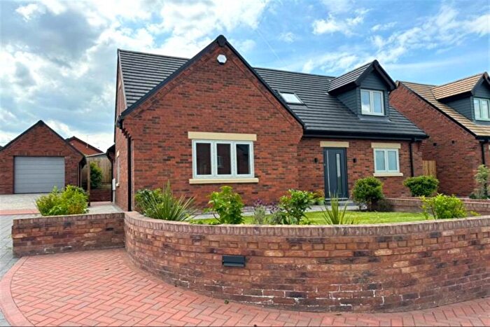 3 Bedroom Detached Bungalow To Rent In Mereside Close, Maw Green Road, Crewe, CW1