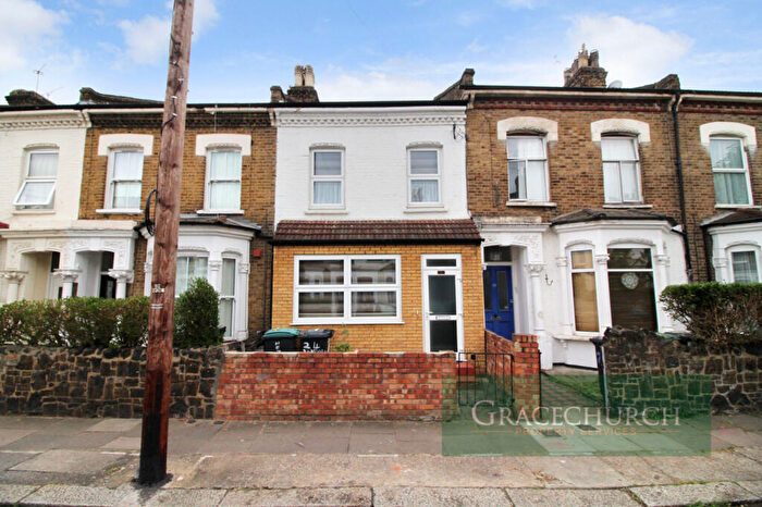 3 Bedroom Terraced House For Sale In Newlyn Road, Tottenham, N17