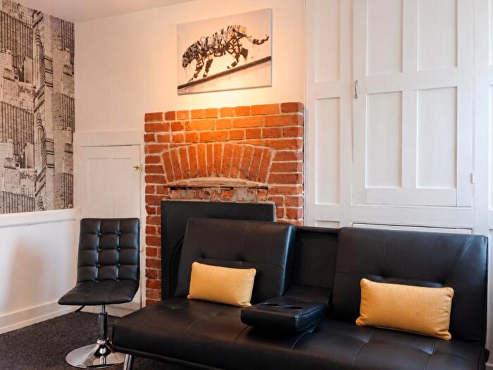 4 Bedroom Terraced House To Rent In Bedroom Student Home - St. Peters Place, City Centre, CT1