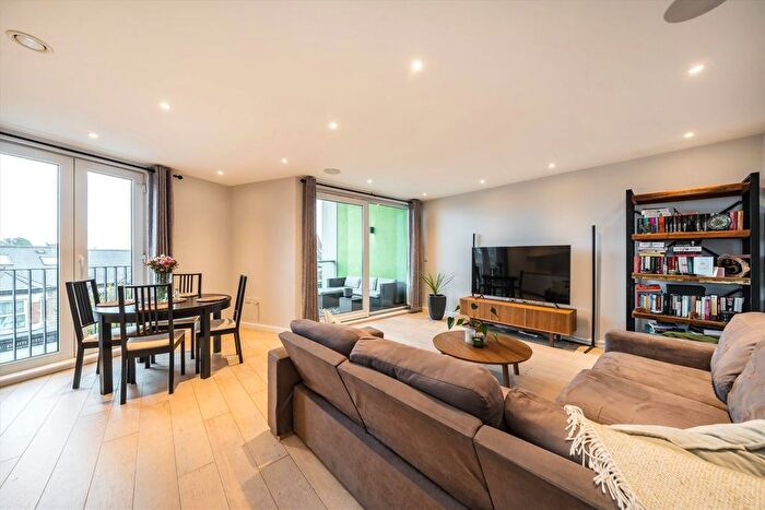 2 Bedroom Flat For Sale In Haydon Park Road, Wimbledon, SW19