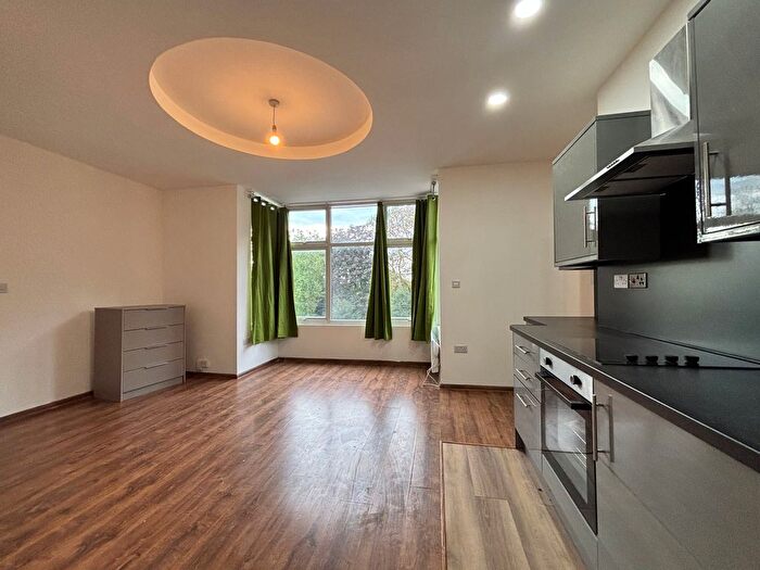 1 Bedroom Flat To Rent In Arboretum Road, Walsall, WS1
