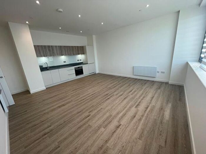2 Bedroom Apartment To Rent In Normandy House, Basingstoke, RG21
