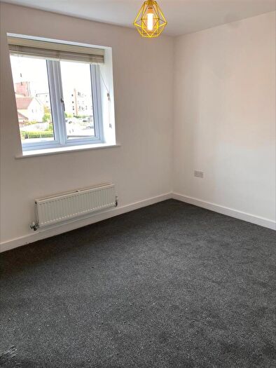 2 Bedroom Flat To Rent In Clenshaw Path, Acacia Park, Basildo, NEssex, SS14