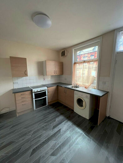 3 Bedroom Terraced House To Rent In Seaforth Road, Leeds, West Yorkshire, LS9