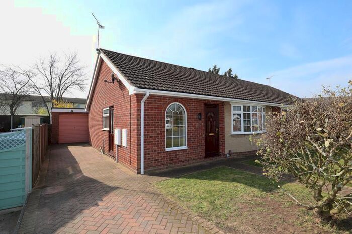 2 Bedroom Bungalow To Rent In Malham Close, Lincoln, LN6