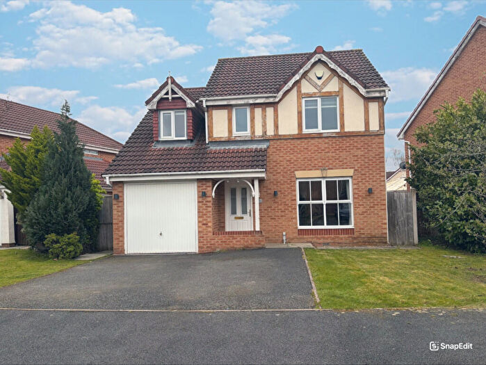 4 Bedroom Detached House For Sale In Thirlmere Close, Winsford, CW7