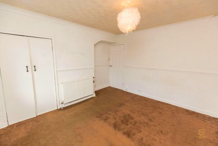 2 Bedroom Cottage For Sale In , Dover Street, Darwen, BB3