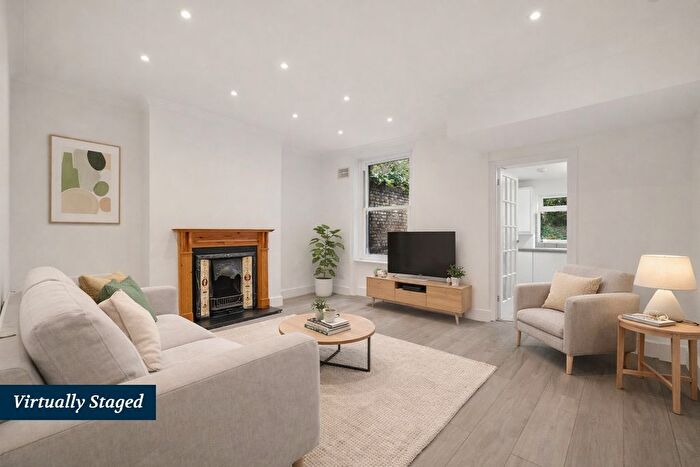 1 Bedroom Flat For Sale In Maygrove Road, Kilburn, NW6